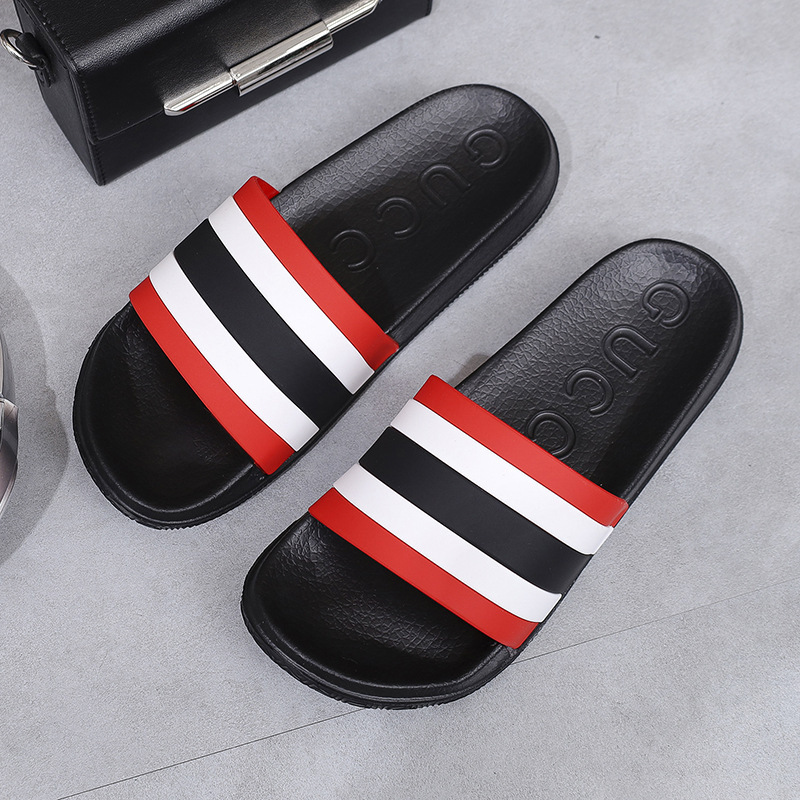 Zapatillas para mujeres frescas en el hogar, zapatillas para parejas domésticas, suela suave antideslizante Eva universal, comercio exterior para hombres, ligero y cómodo.