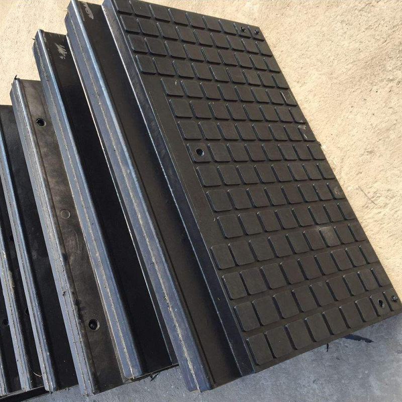 销售铁路口用平交板 橡胶道口板平铺板 重型嵌条减震抗震耐磨安全
