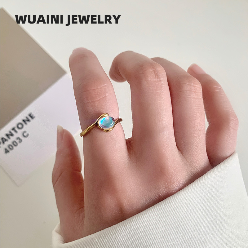 New Hot Selling Oval Moonstone Ring Women's Light Luxury Niche High-grade Sense Ring Titanium Steel Color-free Accessories