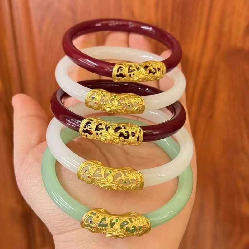 High-End Gift for Elders: Thick Round Bar Jingle Bracelet, Suitable for Imperial Concubines, Available from Jewelry Store as a Gift or Giveaway