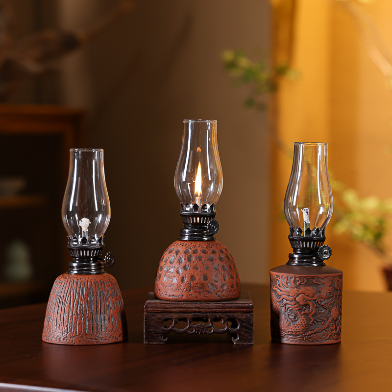 Retro creative ceramic butter lamp traditional blue and white ceramic teahouse home decor outdoor camping ambiance lamp