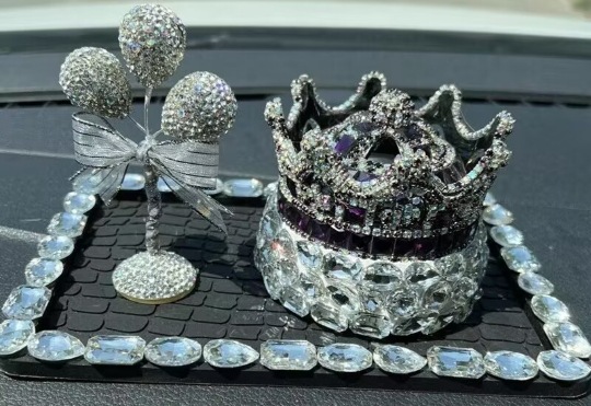 Corona de diamantes, asiento de perfume de coche, decoración de coche, regalo de niña, decoración de coche, aromaterapia de coche, fresca y duradera