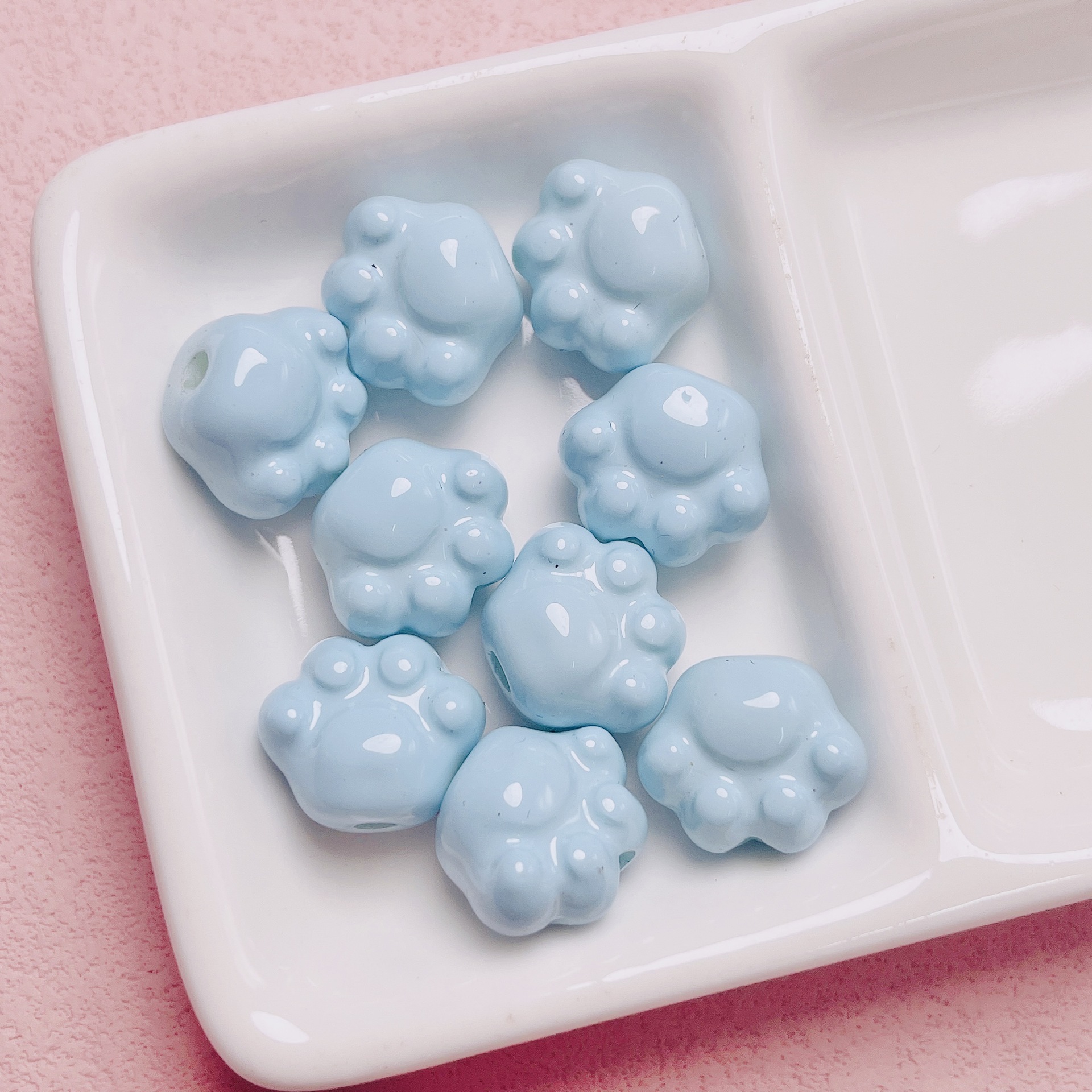 Acrílico lindo pintura garra de gato a través del agujero cuentas sueltas bricolaje hecho a mano cadena de teléfono móvil material de llavero accesorios de joyería