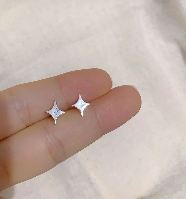 2025 新しいイヤリングデザインニッチハイエンド日常多用途ファッションイヤリング卸売 925 シルバーイヤリング女性のための|undefined