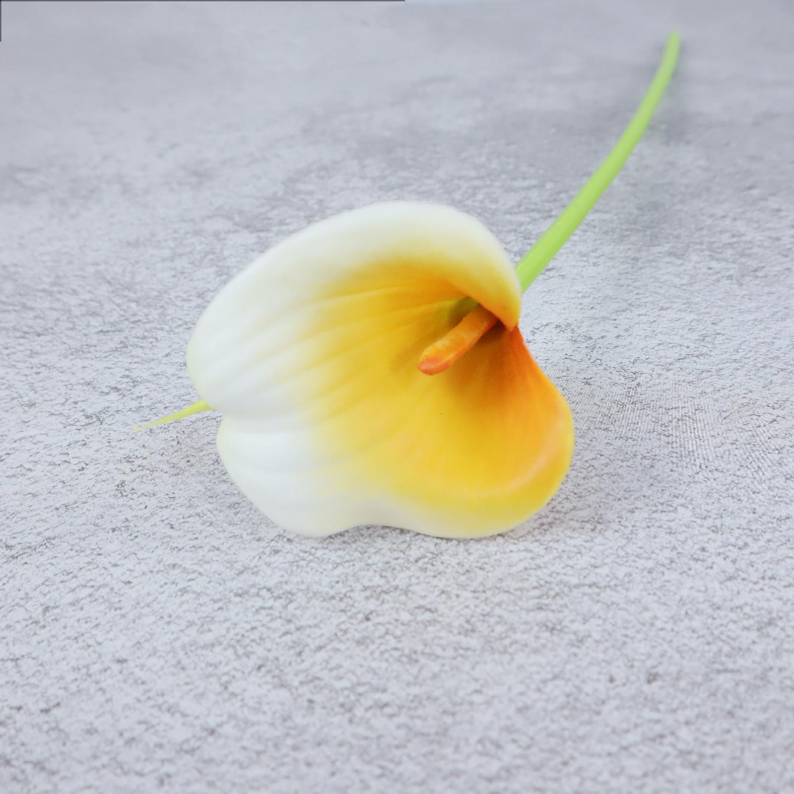 Mini mano-sensación Calla Lily falso ramo de flores artificiales transfronterizas Comercio exterior decoración del hogar Accesorios de fotografía fábrica al por mayor