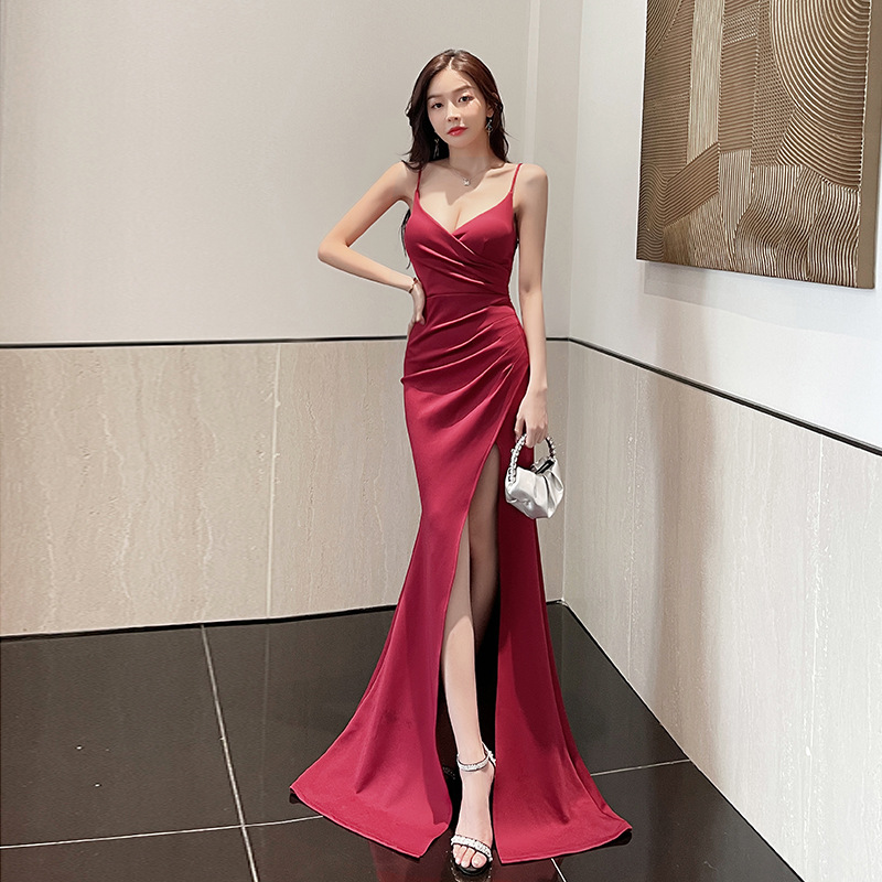 2025 New Sexy Deep V Low Cut Floor Suspender Long Skirt Nightclub Temperament Backless Slit Dress Evening Dress