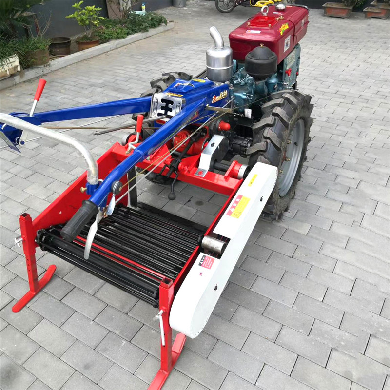 手扶拖拉机带薯类收获机 (7).jpg