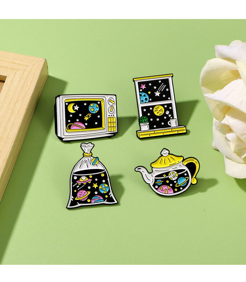 Alloy Material Cute Modern Style Pin Universe Starry Sky Alloy Enamel Unisex Brooches