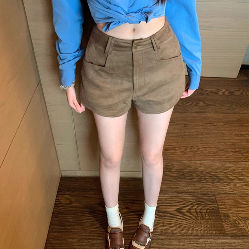 Plus-Size High-Waisted Slimming Brown Suede Shorts for Women, Versatile Black A-Line Fashion Casual Boot Shorts for Spring and Autumn