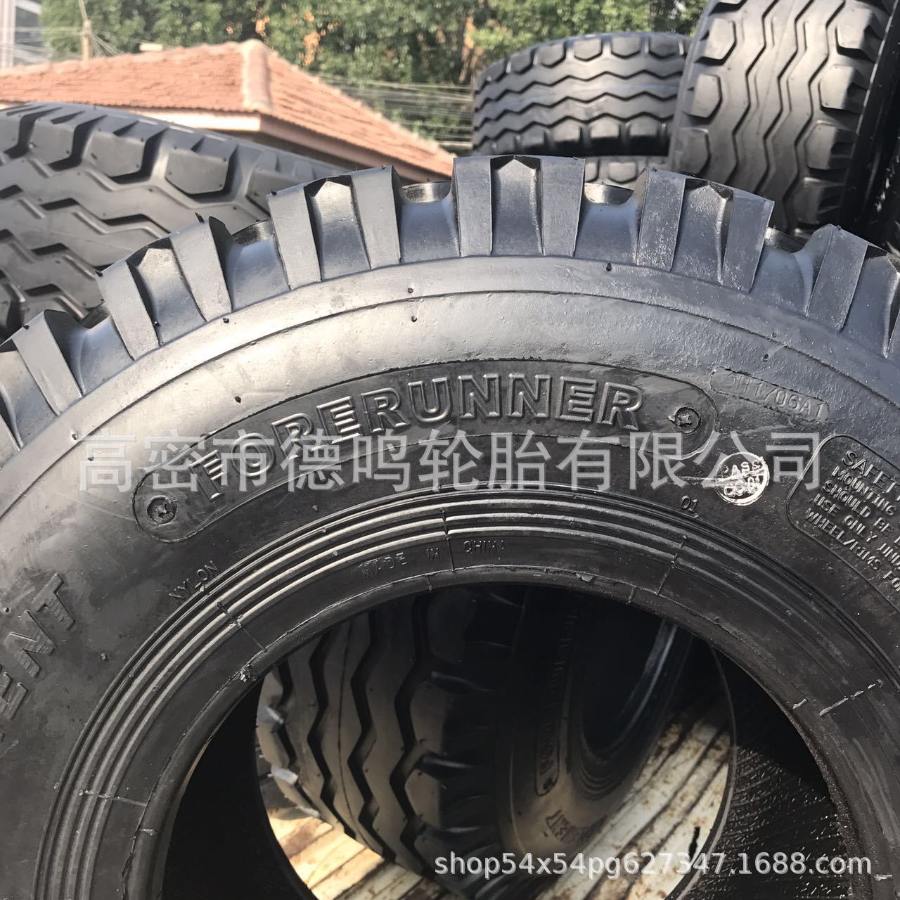 10,0/80-12 neumáticos de maquinaria agrícola combinan la rueda delantera de la cosechadora disponible 10,0/75-15,3 neumáticos