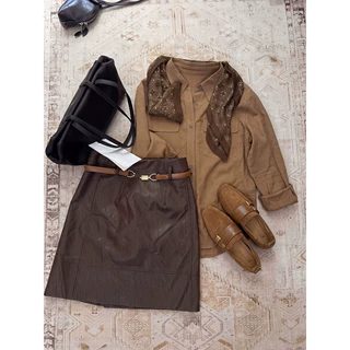 2026新款浅咖色两件套女秋季宽松衬衫半身皮裙套装复古气质套装女
