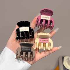 シンプルなアルファベットのヘアピンの女性の高いポニーテールは小さいサイズを固定します。
