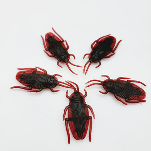 Xiaoqiang Scares a Jump, Trick Simulated Cockroaches, Soft Rubber Fake Cockroaches, Kingmagic Scares Kidsren's Toy