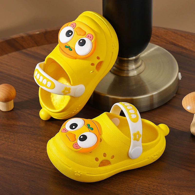 Детские тапочки летние мультяшные для мальчиков 1-6 лет, младенцев и детей, мягкие тапочки для купания, мягкая подошва, сабо для девочек