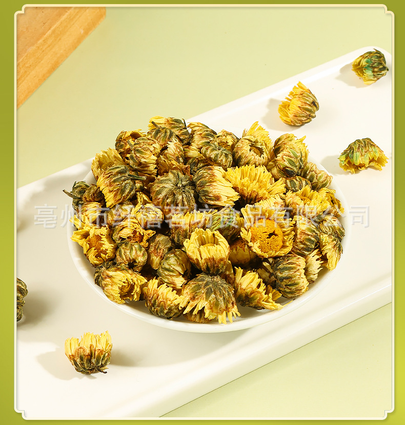 Tai Ju Chrysanthemum Tea Buds 100g Dried Tai Ju Hua Loose Flower Tea for Daily Brewing in use