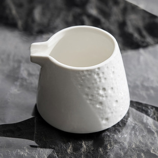 Manufacturer Meteor Rain Pointed Mouth Milk Pot Coffee Milk Cup Ceramic Diversion Cup Small Milk Jar Western Restaurant Hotel Sauce Pot