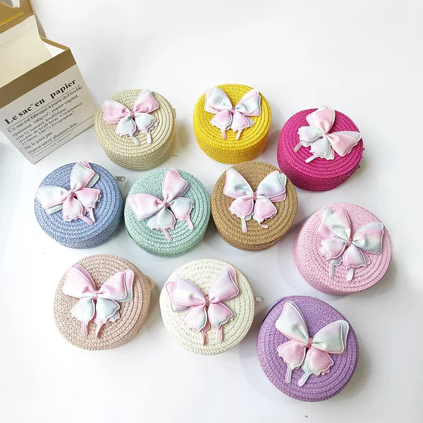 Children's Straw Woven Small Round Bag with Bow, Crossbody Bag for Girls, Beach Coin Purse, Spring and Summer Outing Phone Bag