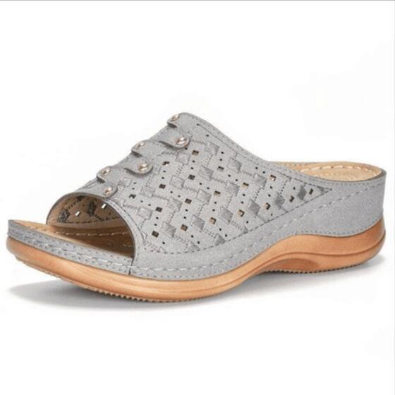 Cross-border foreign trade Europe and the United States new summer women's sandals and slippers with thick-soled women's slippers plus size casual women's sandals