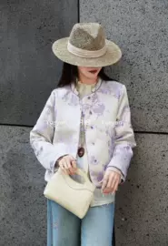 女式马甲;女式衬衫;连衣裙