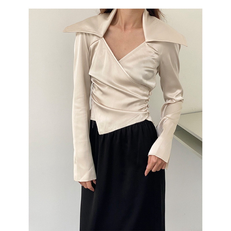 Longmei Satin Wrap Short Women's Shirt 2026 Early Spring New Style Nanu Style Turn-Down Collar Long Sleeve Waist-Cinching Top Longmei Satin Wrap Short Women's Shirt 2026 Early Spring New Style Nanu Style Turn-Down Collar Long Sleeve Waist-Cinching Top