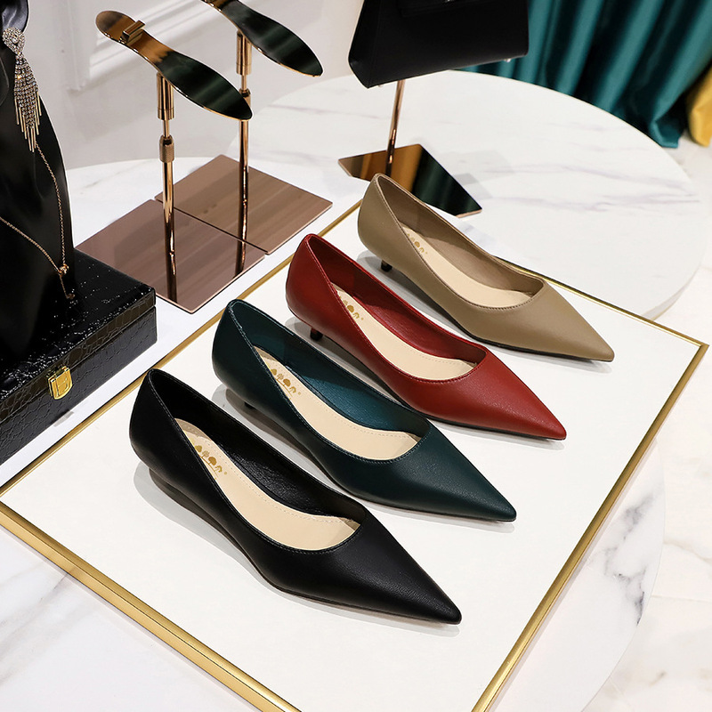 1722-1 Korean version of spring and autumn OL commuter shoes mid-heel slim fashion low-heel pointed shallow mouth Joker comfortable women's shoes