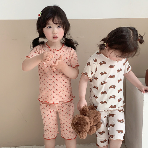 Children's boneless home suit set for girls, summer ice silk small floral short-sleeve seven-quarter pants baby pajamas air-conditioning clothes