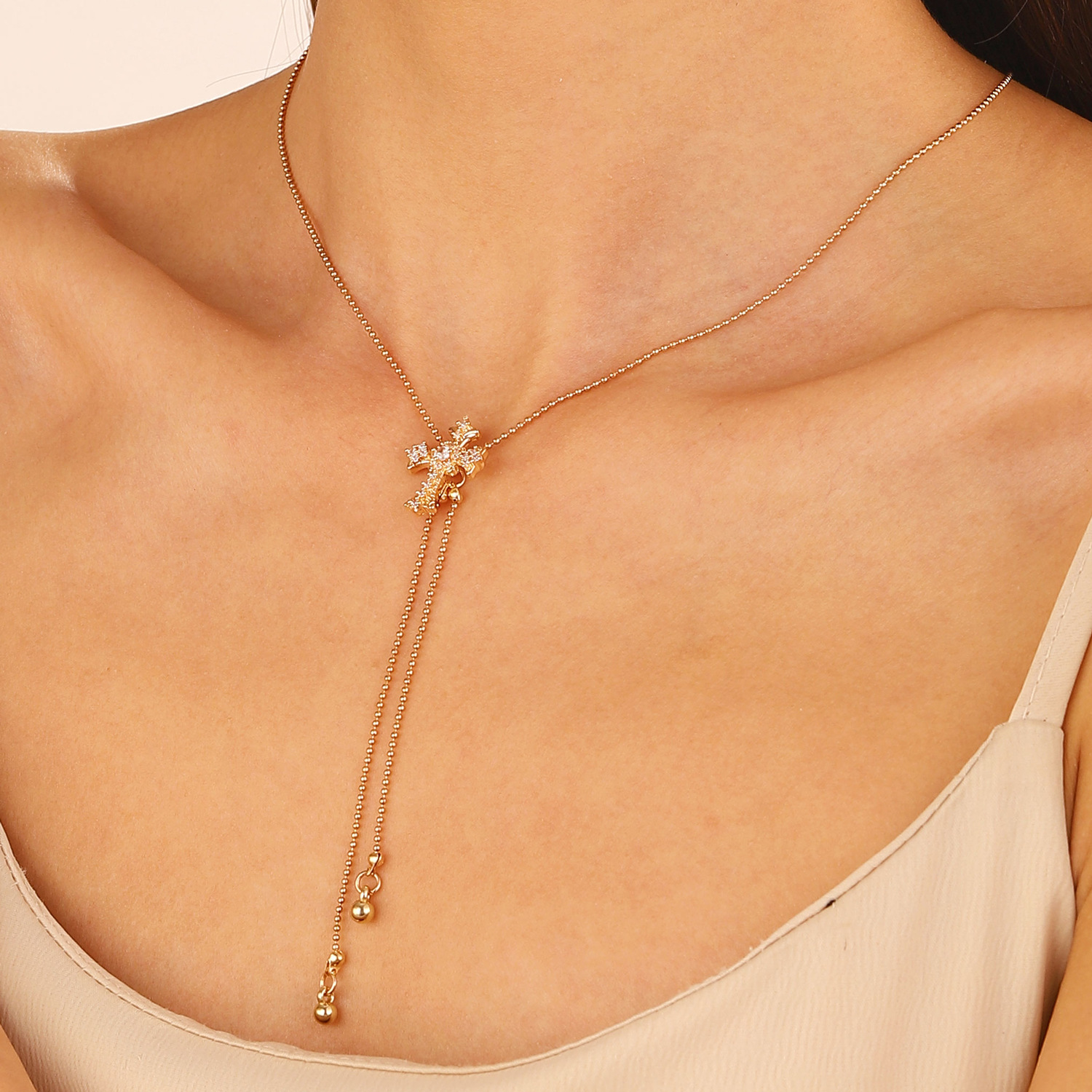 Elegant Simple Style Cross Zinc Alloy Women's Pendant Necklace 1 Piece display picture 3