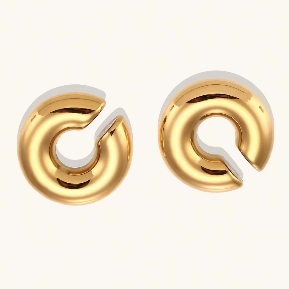 1 Piece Simple Style Solid Color Plating Stainless Steel Gold Plated Ear Cuffs display picture 1