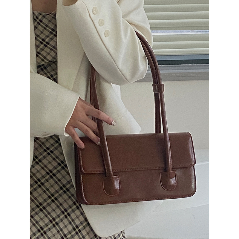 Damen Schultertasche In Bohnengrün Aus Pu Kunstleder Mit Ölfinish_voghion.com