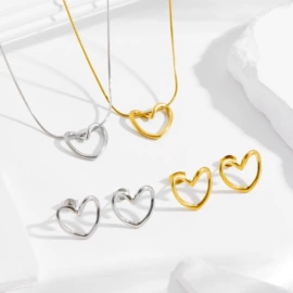 项链;首饰套装;手镯