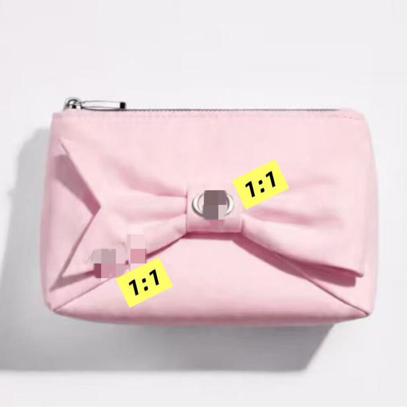 VIP gift pink denim makeup bag storage bag clutch bag small bag with bow for girls with gift box VIP gift pink denim makeup bag storage bag clutch bag small bag with bow for girls with gift box