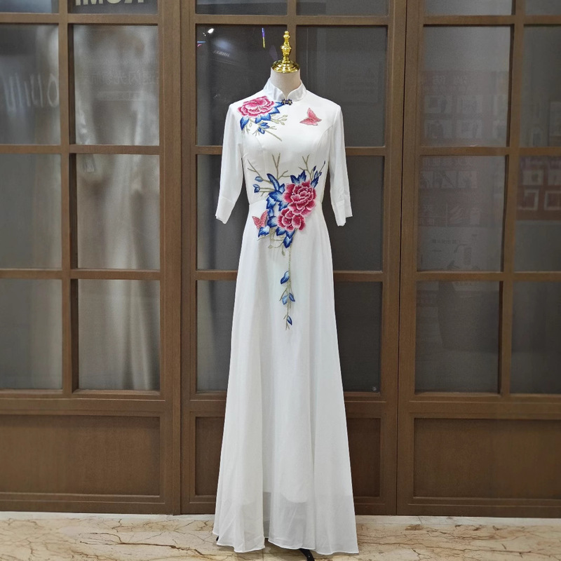 Xiuhe Dress Bridal Dress Dress Heavy Embroidered Chiffon Long Banquet Evening Dress Large Choir Catwalk Performance Dress Xiuhe Dress Bridal Dress Dress Heavy Embroidered Chiffon Long Banquet Evening Dress Large Choir Catwalk Performance Dress