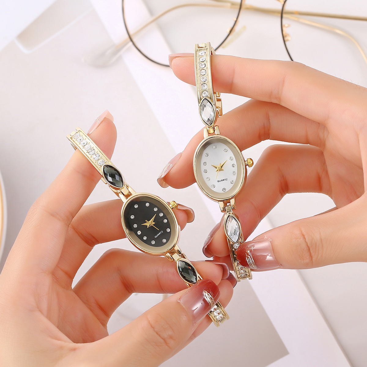 Oval Brazilian Gold Spot Wholesale New Simple and Stylish Temperament Diamond-Encrusted Bracelet Watch Foreign Trade Niche Quartz Watch