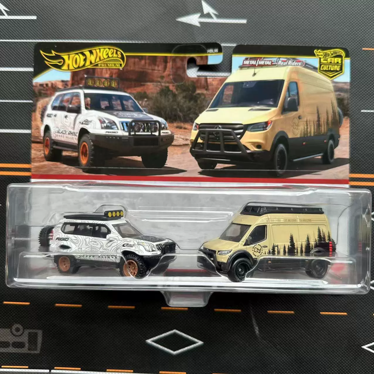 Hot Wheels Двойная крышка автомобиля 2025 Love Collection Mitsubishi Bay Oil GULF Nissan R34 Bugatti HBL96