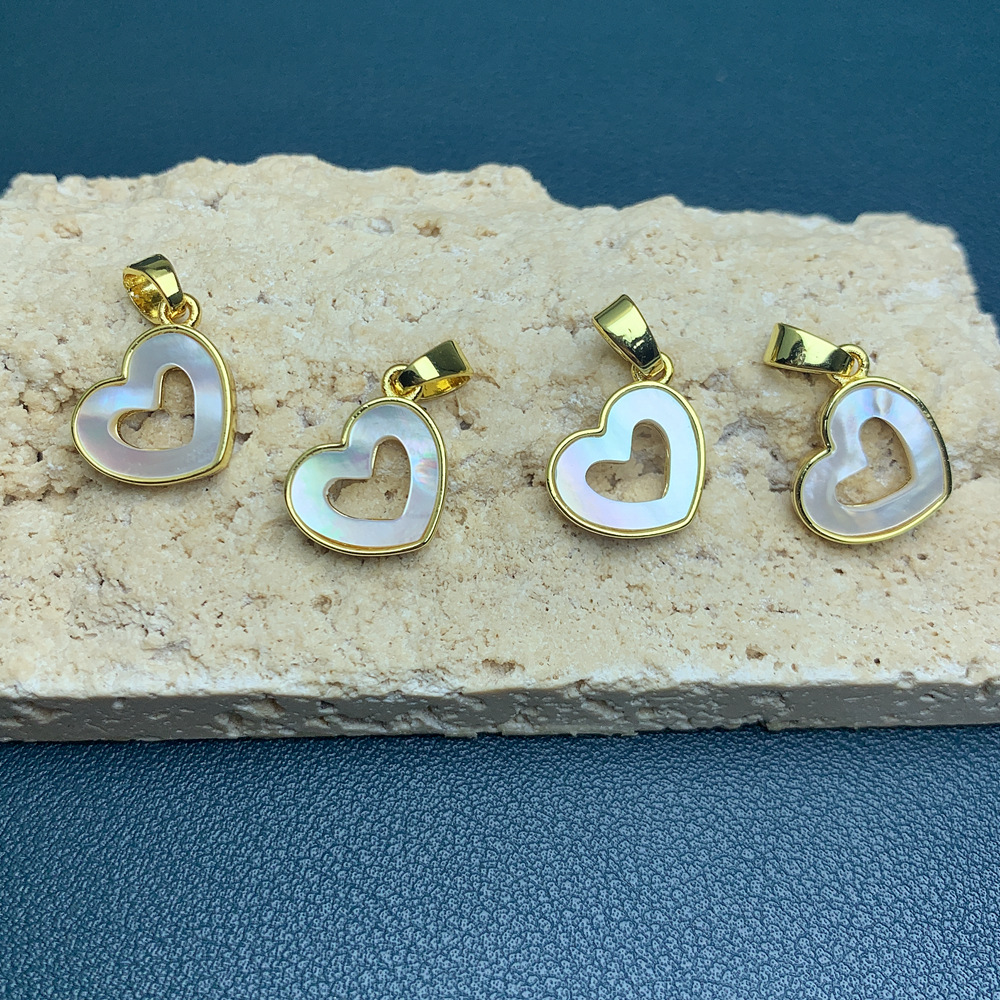 18K Gold Plated Plating Material Shell Inlay Material DIY Jewelry Accessories Classification 1 PCS/Package 13.4mm Copper Shell 18K Gold Plated Heart Shape Pendant