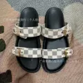 Double button white plaid