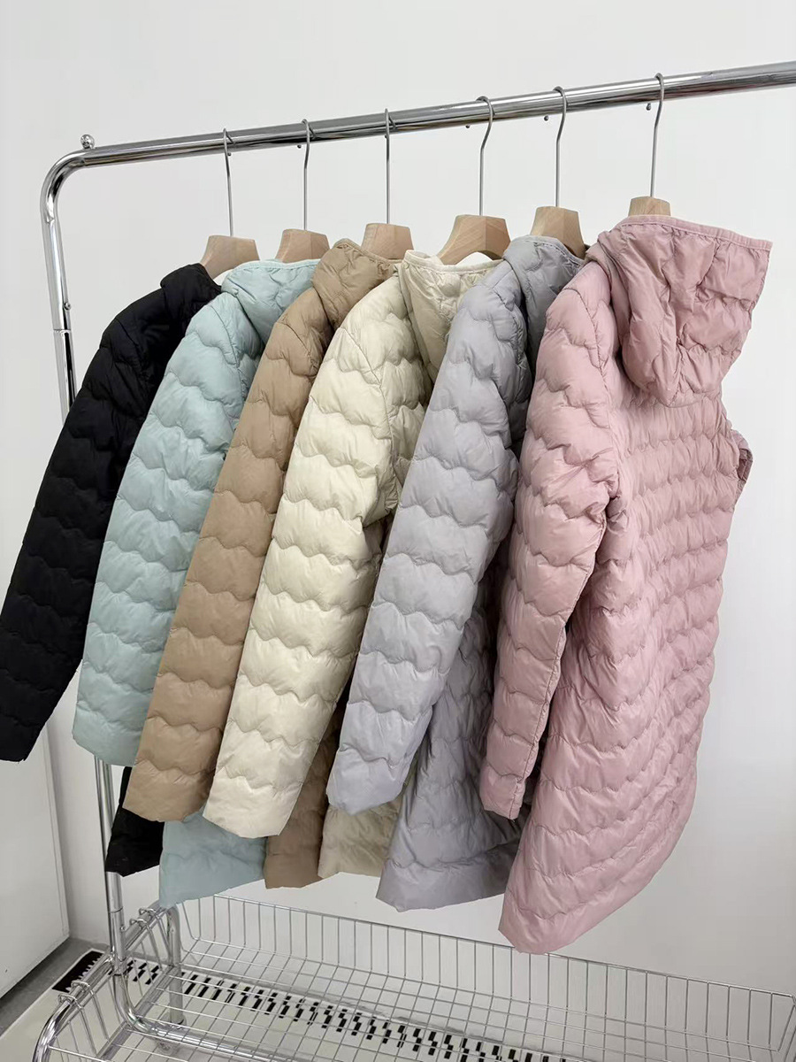 2025 otoño y invierno nueva chaqueta de pluma ligera y delgada mujer larga con capuzas de pluma cálida forro interior de pluma amplia chaqueta suelta