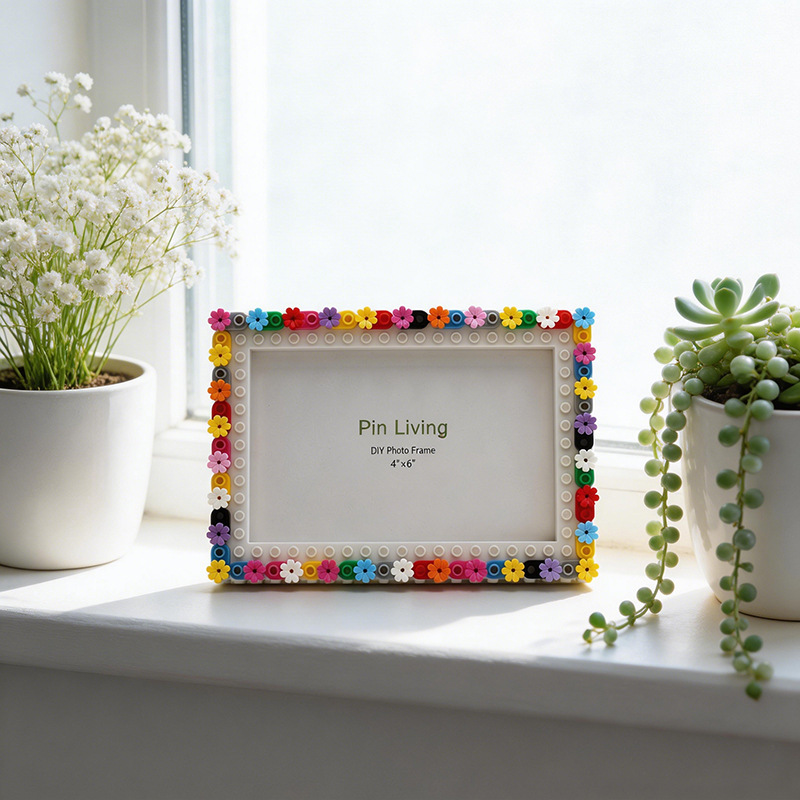 Panyi small garden DIY children's building blocks photo frame parent-child activities hand-assembled photo frame decoration gift factory