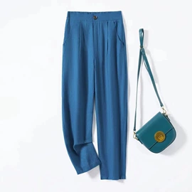 女式牛仔裤;女式衬衫;毛衣