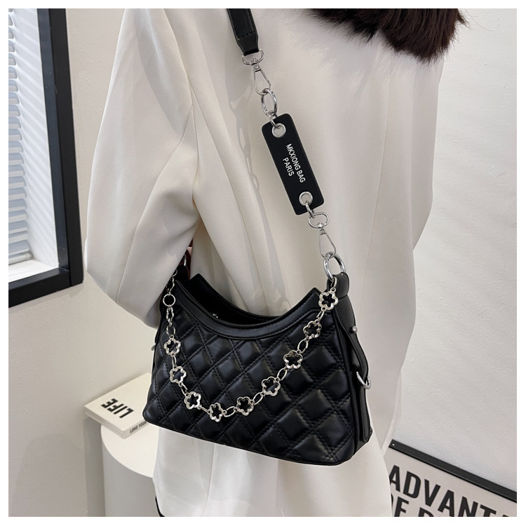 Borsa da donna piccola borsa di design di nicchia Borsa da donna 2023 nuova borsa a tracolla con catena a rombo di fascia alta estiva piccola borsa quadrata esplosiva_voghion.com