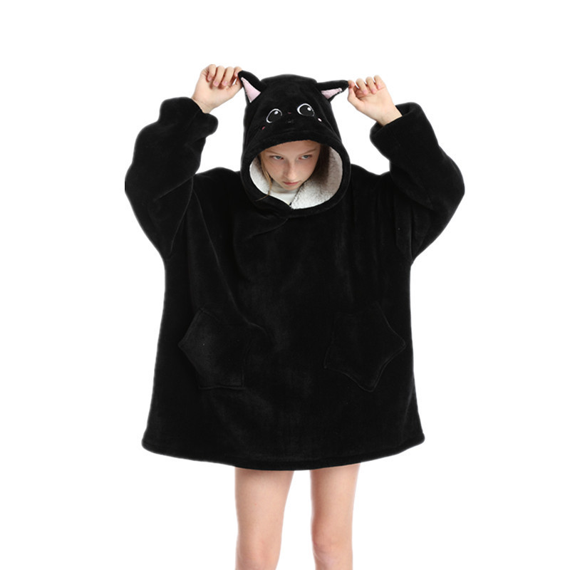 검은 고양이 따뜻한 옷