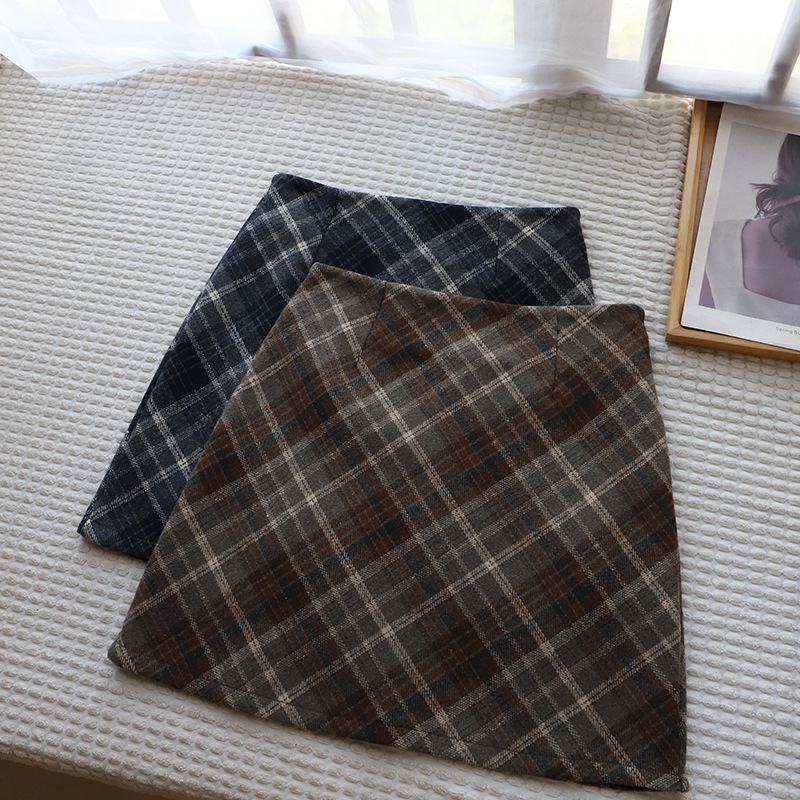 [比正]2024秋冬新高腰格纹半身裙女小个子包臀A字裙毛呢短裙2810