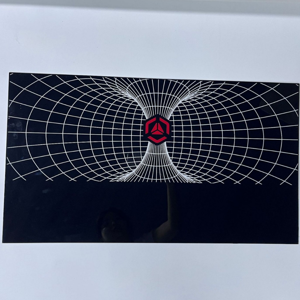 厂家供28寸应显示屏玻璃面板电子产品防护显示器钢化玻璃面板批发