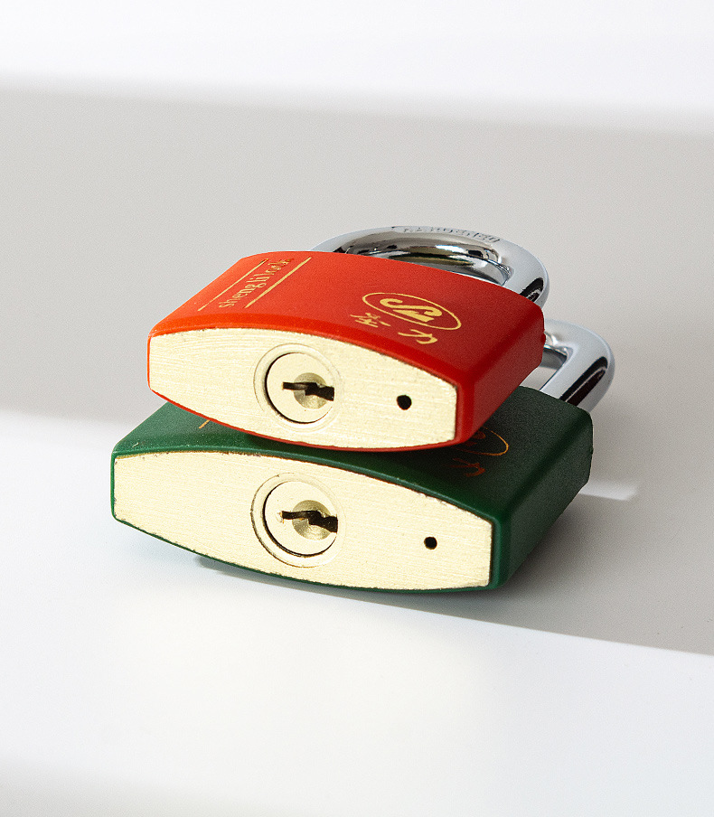 Factory direct supply of Shengli brand arc-shaped rubber-coated locks, multi-color copper core locks, cabinet locks, door locks, and customizable brand casing iron padlocks pic 10