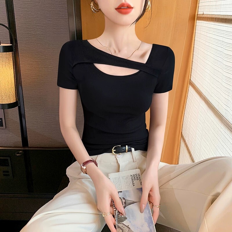 Slim-Fit Hollow-Out Base Shirt for Women, Autumn Slimming Long-Sleeve Design Knit Trendy Short-Sleeve Top