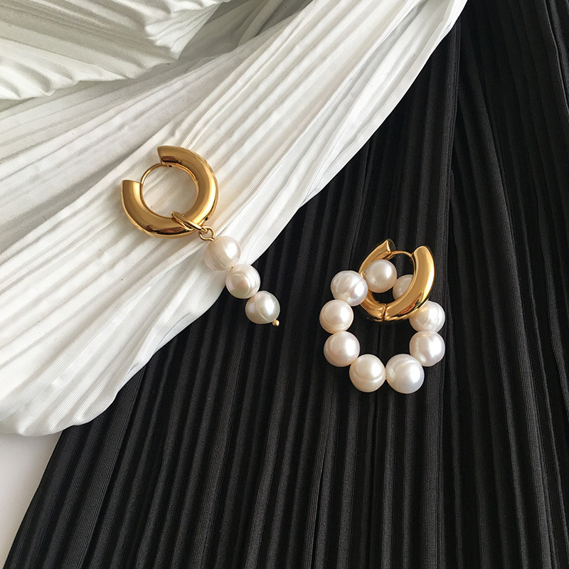 1 Paar Mode Asymmetrisch Süßwasserperle Kupfer Perlen Überzug Tropfenohrringe display picture 3