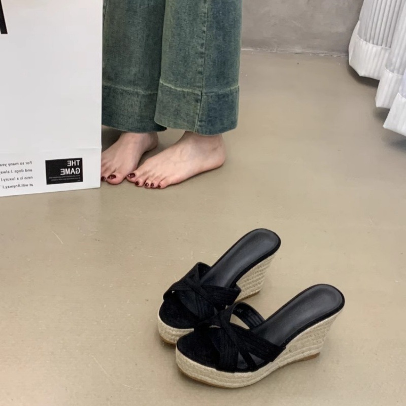 ミント曼波緑 ~ 2025新型の小さい背の厚いサンダルの女性の草編みの坂とスリッパの外はハイヒールを履いています。|undefined