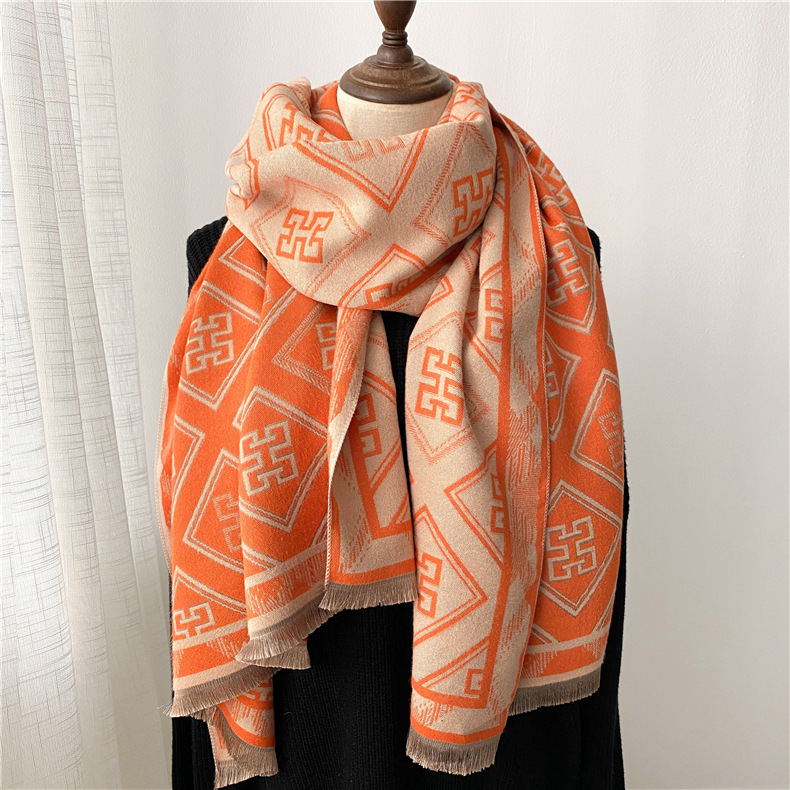 Lenços de cashmere simples versão coreana estilo ocidental versátil quente xale engrossado cachecol curto com borla_voghion.com