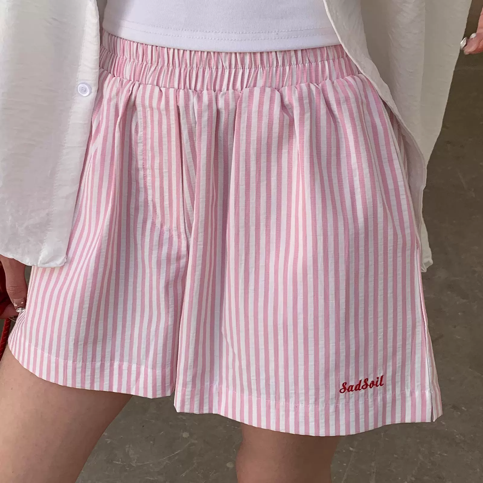 粉色竖条纹休闲短裤女2026新款夏季宽松显瘦A字裤休闲沙滩五分裤