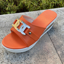 2025夏季新款欧美外贸时尚坡跟凉拖厚底轻便皮带扣大码一字拖鞋女